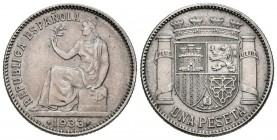II REPUBLICA (1931-1939). 1 Peseta. (Ar. 4,99g/23mm). 1933 *3-4. Madrid. (Cal-2019-34). EBC. Bonita pátina.