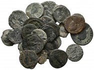 IMPERIO ROMANO. Conjuto de 25 bronces pequeños de diferentes emperadores del bajo imperio. A EXAMINAR.