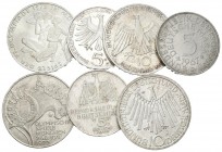 ALEMANIA. Conjunto de 7 monedas de plata de 5 y 10 Marcos del siglo XX, ninguna repetida. Diferentes estados de conservación. A EXAMINAR.