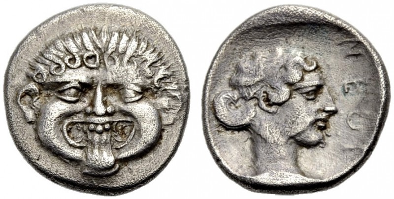 GRIECHISCHE MÜNZEN. MAKEDONIEN. NEAPOLIS. 
Triobol, 424-350 v. Chr. Gorgoneion ...