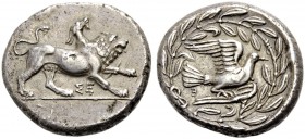 GRIECHISCHE MÜNZEN. SIKYONIA. SIKYON. 
Stater, 431-400 v. Chr. Chimaera n. r., mit dem Körper eines Löwen, dazu Ziegenprotome; eine Schlange bildet d...