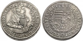 RÖMISCH-DEUTSCHES REICH. ERZHERZOG LEOPOLD V., als Landesfürst von Tirol, 1626-1639 
Taler 1632, Hall. Gekröntes und geharnischtes Hüftbild r. Rv. Ge...