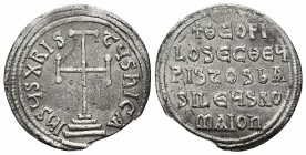 THEOPHILUS.829-842 AD.Constantinople Mint.AR miliaresion 

Obverse : IhSЧS XRIS TЧS hICA; coss potent on three steps
Reverse : +ΘЄOFI LOS ЄC ΘЧ PISTOS...
