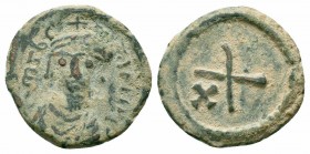 TIBERIUS II CONSTANTINE.578-582 AD.Constantinople Mint.AE Decanummium

Obverse : δ M TIЬ CONST P P AVG; Crowned, draped and cuirassed bust facing
Reve...