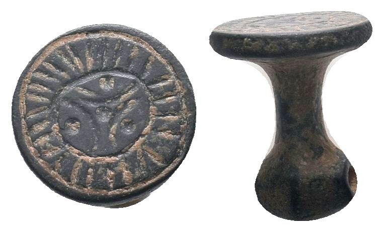 Crusaders.Circa 11th-12th century AD.Nice bronze Matrix Seal

Weight : 10.0 gr

...