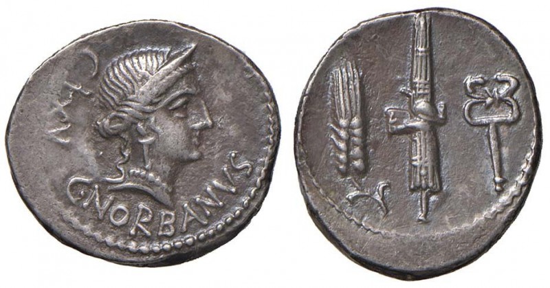 Norbana - Caius Norbanus - Denario (83 a.C.) Testa di Venere a d. - R/ Spiga, fa...