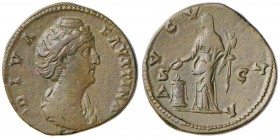 Faustina I (moglie di Antonino Pio) Sesterzio - Busto a d. - R/ Vesta sacrificante a s. con patera e palladio - RIC 1126 AE (g 22,49)
qSPL