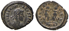 Valentiniano (375-392) AE 4 - Busto drappeggiato a d. - R/ Due Vittorie - AE (g 1,00)
qBB