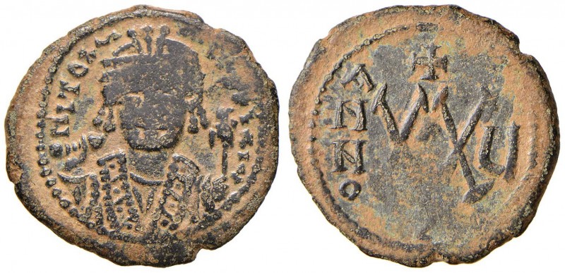 BISANZIO Maurizio Tiberio (578-582) Mezzo follis A. Y (Antiochia) Busto coronato...