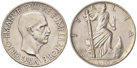 Vittorio Emanuele III (1900-1946) 10 Lire 1936 - Nomisma 1121 AG Minimi colpetti al bordo, leggermente lucidato
SPL