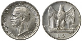 Vittorio Emanuele III (1900-1946) 5 Lire 1927 - cfr. Nomisma 1133; Pag. 710a; Mont. 120 AG Sigillato qFDC/FDC da Emilio Tevere con numero di rosette p...