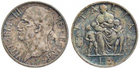 Vittorio Emanuele III (1900-1946) 5 Lire 1936, 1937 - AG Lotto di due monete, colpetto al bordo della prima, belle patine iridescenti
qFDC/FDC