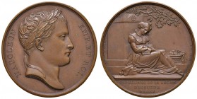 FRANCIA Napoleone Imperatore (1804-1814) Medaglia 1810 ORPHELINES DE LA LÉGION D’HONNEUR - Opus: Andrieu - Depaulis - Denon - AE (g 32,54 - Ø 40 mm)
...