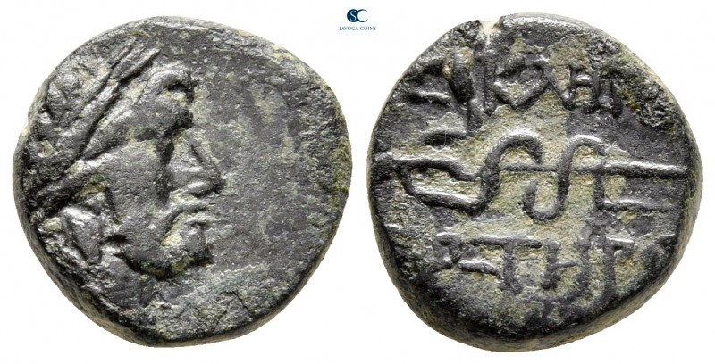 Mysia. Pergamon circa 200-113 BC. 
Bronze Æ

14 mm., 3,45 g.



very fine...