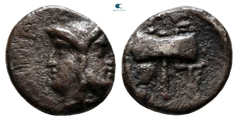 Islands off Troas. Tenedos circa 450-387 BC. 
Obol AR

10 mm., 0,74 g.


...