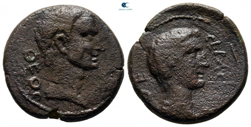 Macedon. Thessalonica. Augustus, with Divus Julius Caesar 27 BC-AD 14. 
Bronze ...