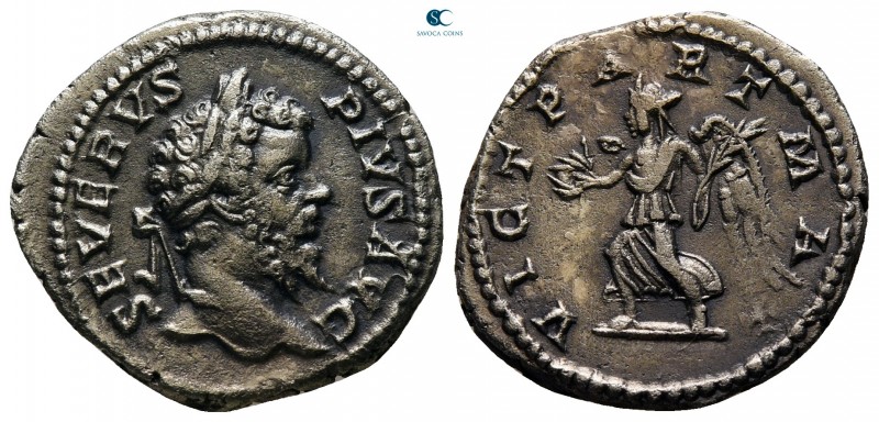 Septimius Severus AD 193-211. Rome
Denarius AR

20 mm., 3,21 g.



very f...