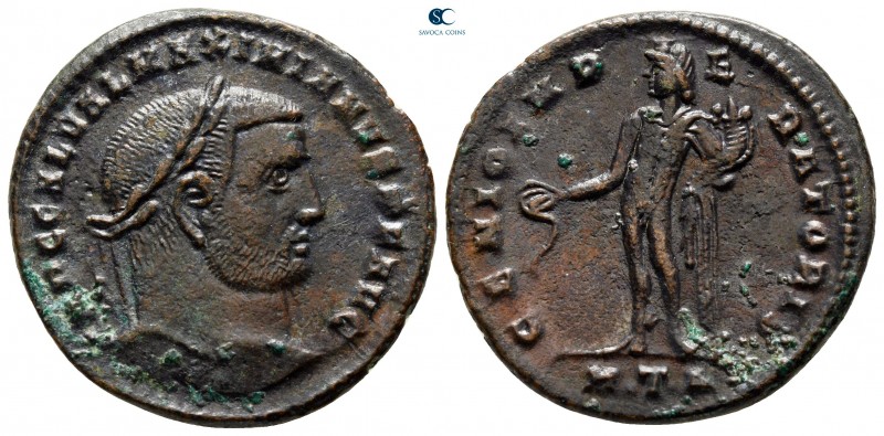 Galerius Maximianus AD 305-311. Heraclea
Follis Æ

26 mm., 5,91 g.



ver...