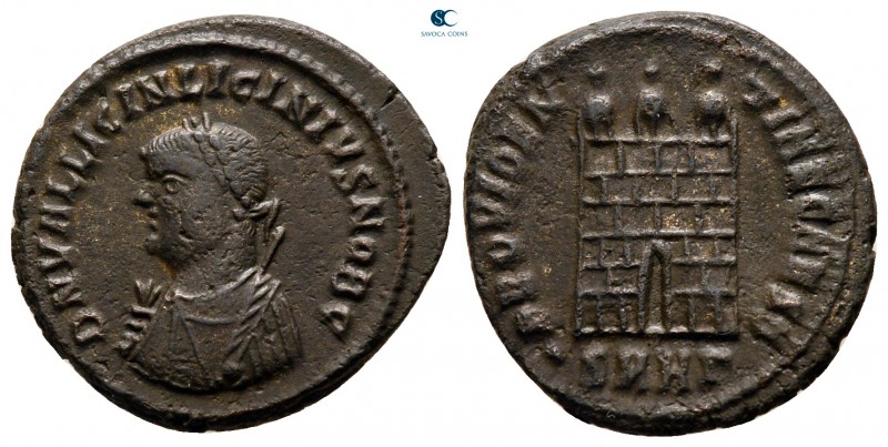 Licinius II, as Caesar AD 317-324. Heraclea
Follis Æ

20 mm., 3,40 g.



...