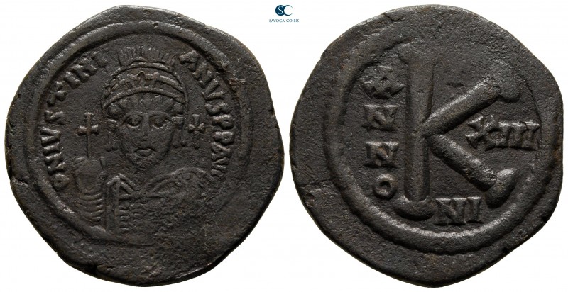 Justinian I AD 527-565. Nikomedia
Half Follis or 20 Nummi Æ

30 mm., 12,51 g....