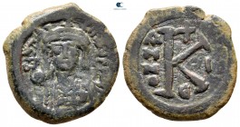 Maurice Tiberius AD 582-602. Uncertain mint. Half Follis or 20 Nummi Æ