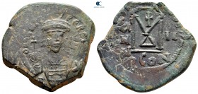Heraclius AD 610-641. Constantinople. Follis or 40 Nummi Æ