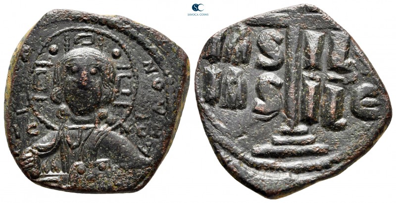 Romanus III Argyrus AD 1028-1034. Constantinople
Anonymous Follis Æ

28 mm., ...