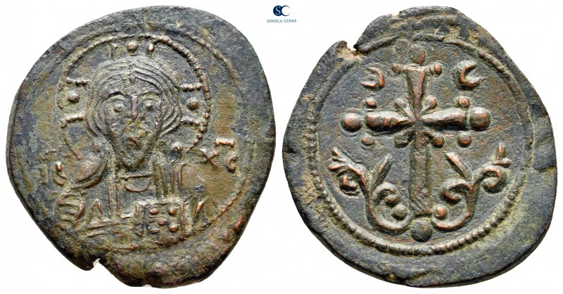 Nicephorus III Botaniates AD 1078-1081. Constantinople
Anonymous Follis Æ

27...
