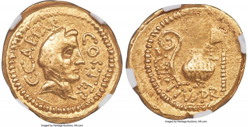 Julius Caesar, as Dictator (49-44 BC). AV aureus (20mm, 7.97 gm, 11h). NGC XF 3/...