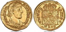 Magnus Maximus, Western Roman Empire (AD 383-388). AV solidus (21mm, 4.44 gm, 12h). NGC MS 5/5 - 4/5. Trier, ca. AD 383-384. D N MAG MA-XIMVS P F AVG,...