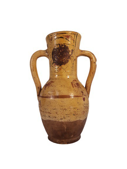 Islamic vessel, 13th century, height 25 cm