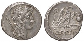 ROMANE REPUBBLICANE - CASSIA - Q. Cassisus Longinus (55 a.C.) - Denario - Testa del Buon Evento a d. /R Aquila su fulmine a d. tra lituo e vaso B. 7; ...