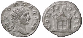 ROMANE IMPERIALI - Traiano (98-117) - Antoniniano (Restituzione di Gallieno) - Testa radiata a d. /R Altare acceso C. 664; RIC 86a (AG g. 2,94)
BB+/q...