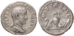 ROMANE IMPERIALI - Massimo Cesare (235-238) - Denario - Busto drappeggiato a d. /R Strumenti sacrificali C. 1 (20 Fr.); RIC 1 (AG g. 2,42)
BB+
