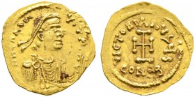 Byzantinische Münzen. Constans II. 641-668 
Tremissis -Constantinopolis-. Drapierte Panzerbüste mit Diadem nach rechts / Krückenkreuz, darunter CONOB...