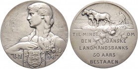 Ausländische Münzen und Medaillen. Dänemark. Christian X. 1912-1947 
Große mattierte Silbermedaille 1921 von Morlon, auf das 50-jährige Bestehen der ...