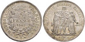 Ausländische Münzen und Medaillen. Frankreich-Königreich. Zweite Republik 1848-1852 
5 Francs 1849 -Paris-. Gad. 683, Dav. 92.
sehr selten in dieser...