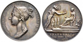 Ausländische Münzen und Medaillen. Großbritannien. Victoria 1837-1901 
Silbermedaille 1838 von B. Pistrucci, auf die Krönung. Drapierte Büste mit Dia...