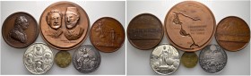 Lots ausländischer Münzen und Medaillen. 
MEDAILLEN. 6 Stücke: ÄGYPTEN. Bronzemedaille 1986 auf die Erbauung des Suezkanals mit den Brustbildern von ...