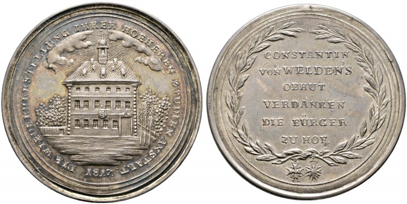 Altdeutsche Münzen und Medaillen. -Hof, Stadt. 
Silberne Hohlmedaille 1817 unsi...