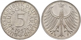 Deutsche Münzen und Medaillen ab 1871. Bundesrepublik Deutschland. 
5 Deutsche Mark 1957 D. Ein zweites Exemplar. J. 387. Auflage: 100 Exemplare
sel...