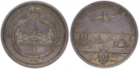 Silbermedaille, 1810
Deutschland, Emden. sogen. Vierzigermedaille, Preussischer Adler über Emdener Hafen.. 61,73g
min. Randfehler.
vz