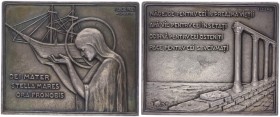 Br. - Plakette, 1929
Griechenland. versilbert, Stern des Meeres. Die Mutter des männlichen Sterns betet für uns.. 323,58g
ss/vz