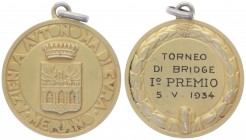 Silbermedaille, 1934
Italien. vergoldet, auf das 1. Bridge Turnier am 5. Mai 1934, mit Öse.. 18,46g
stgl