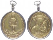 Wallfahrtsmedaille, o. Jahr
Italien. oval,Hl- Maria mit Kind // Altar, Dm 46x32 mm, in Messing vergoldet mit Einfassung ( Silber ?) mit Öse.. Rom
21,8...