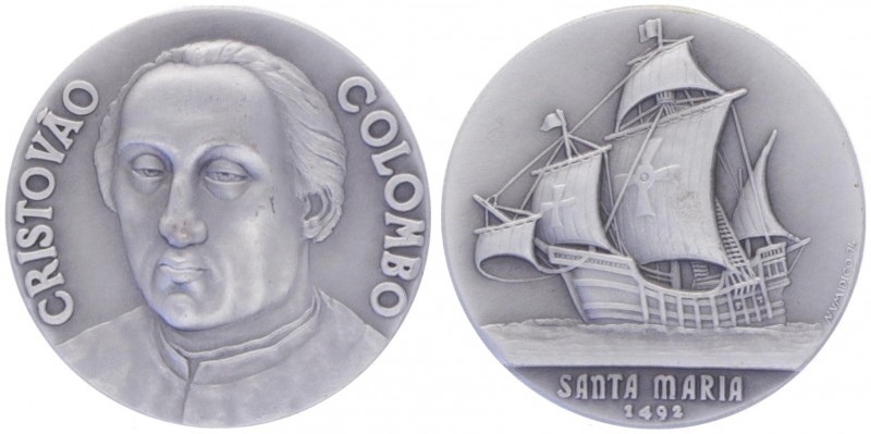 Silbermedaille, o. Jahr
Portugal. Chr. Columbus/ Santa Maria 1492.. 35,91g
stgl