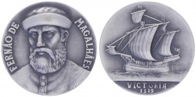 Silbermedaille, o. Jahr
Portugal. F. Magalhaes/ Viktoria 1519.. 35,94g
stgl