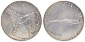 Silbermedaille, 1963
Schweiz. auf das Schützenfestin Zürich, Dm 34 mm.. 16,18g
stgl