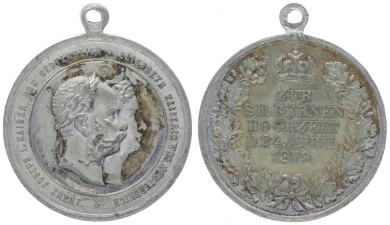 Franz Joseph I. 1848 - 1916
Zinnmedaille, 1879. an das 25-jährige Hochzeitsjubil...