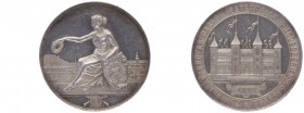 Franz Joseph I. 1848 - 1916
Ag - Schützenmedaille, 1892. auf das IV. Österreichische Bundesschiessen in Brünn, Dm 37,5 mm.
Wien
28,37g
ANK --.
vz/stgl...
